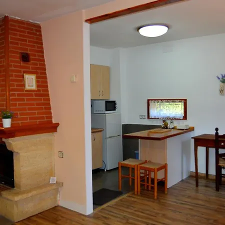 Casa Rural Els Estanys Country house *