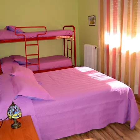 Casa Rural Els Estanys Country house *